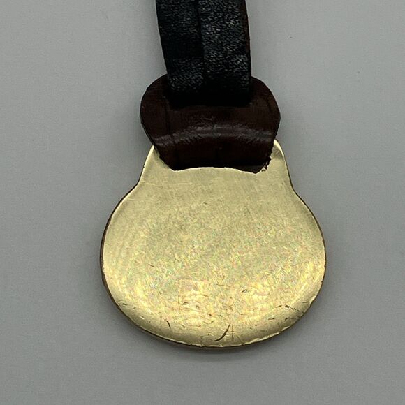 Vtg. BRAHMIN Heritage Medallion Logo Ship Bag Tag Keychain Purse Charm Brown - Picture 4 of 8